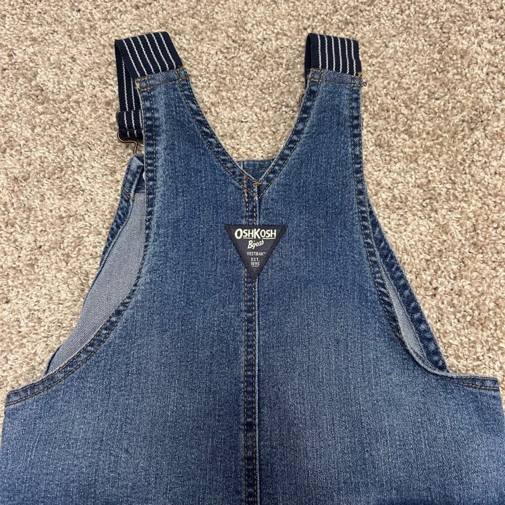 Oshkosh B'Gosh Denim Overalls Size Toddler 5T Adjustable Straps Unisex Boys Girl